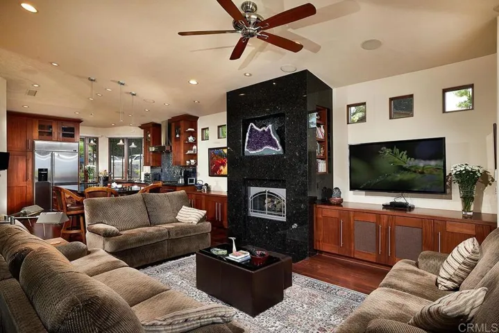 728 Dewitt Ave, Encinitas, California 92024