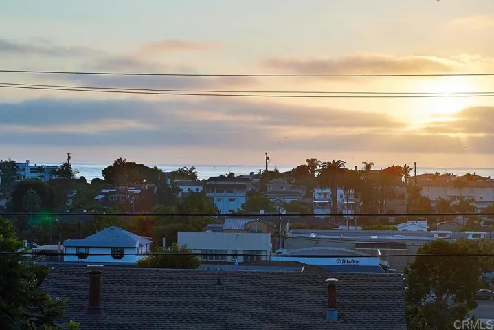 728 Dewitt Ave, Encinitas, California 92024