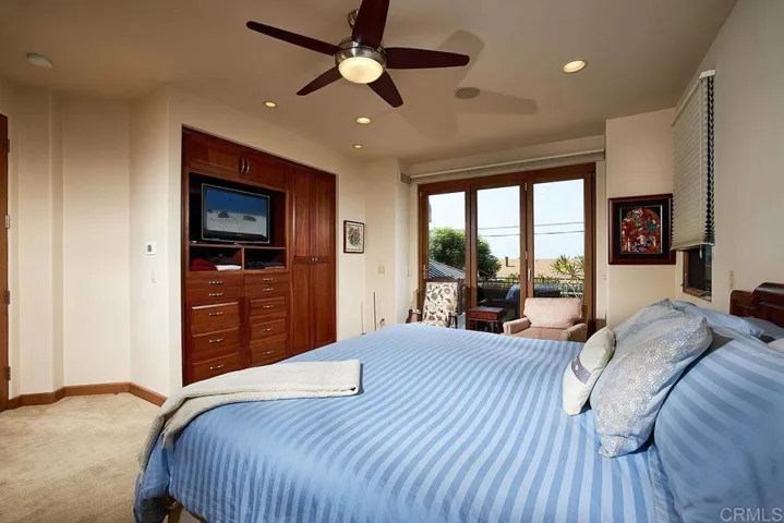 728 Dewitt Ave, Encinitas, California 92024