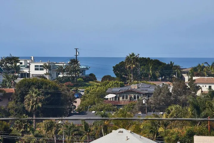 728 Dewitt Ave, Encinitas, California 92024