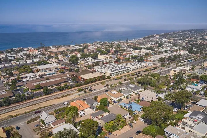 728 Dewitt Ave, Encinitas, California 92024
