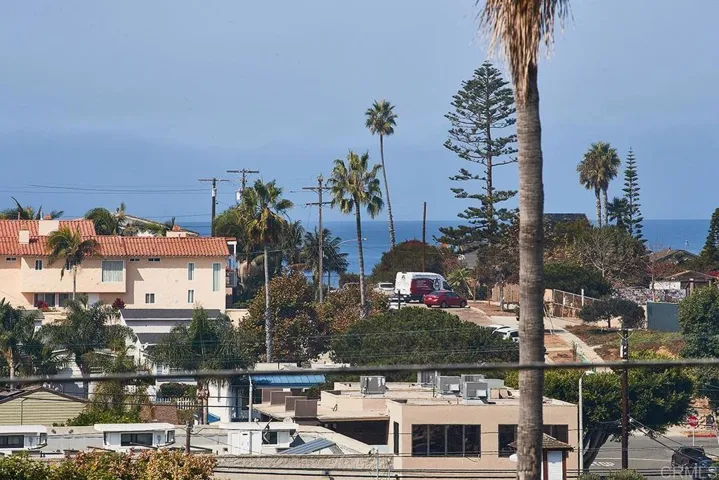 728 Dewitt Ave, Encinitas, California 92024