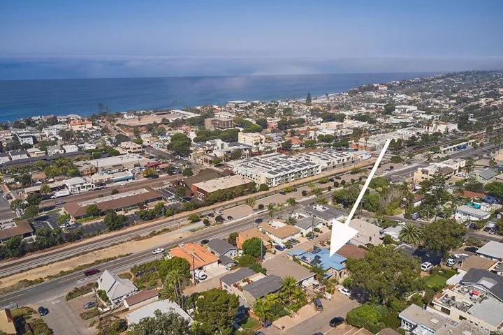 728 Dewitt Ave, Encinitas, California 92024