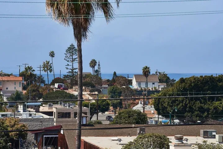 728 Dewitt Ave, Encinitas, California 92024