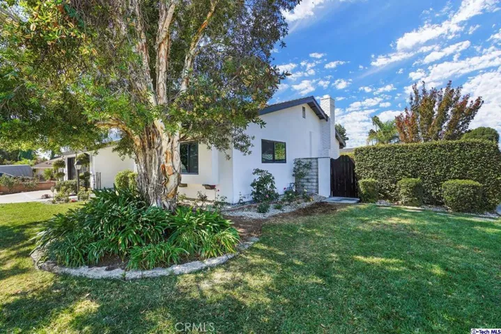 9253 Gerald Avenue, Northridge, California 91343