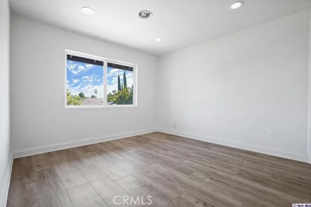 9253 Gerald Avenue, Northridge, California 91343