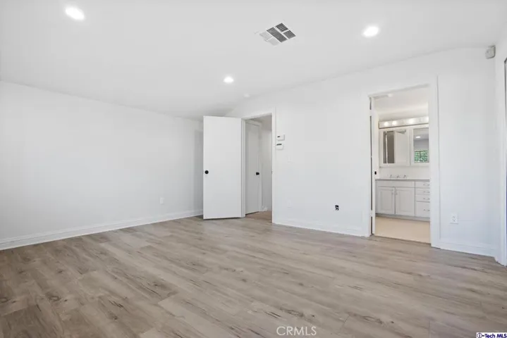 9253 Gerald Avenue, Northridge, California 91343