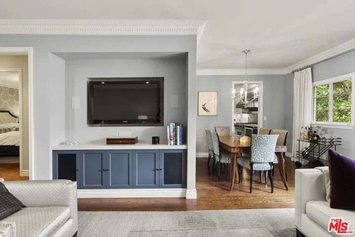 9601 Charleville Boulevard 12, Beverly Hills, California 90212