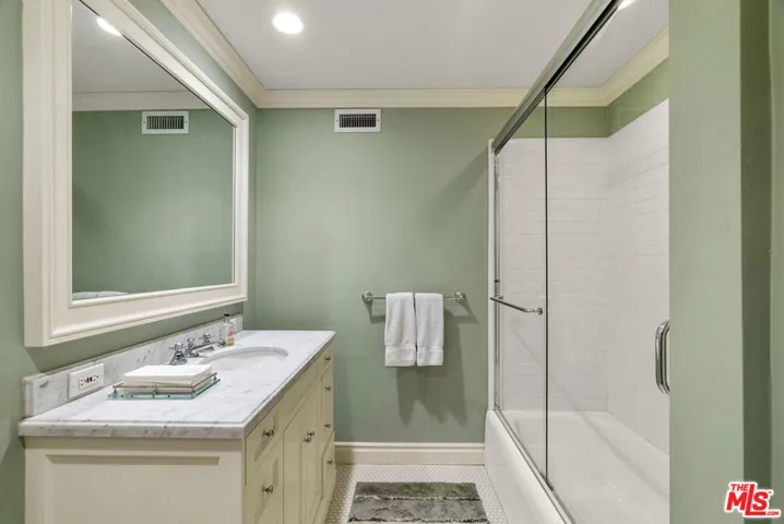 9601 Charleville Boulevard 12, Beverly Hills, California 90212