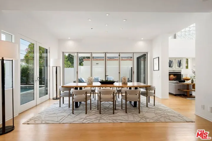 521 20th Street, Santa Monica, California 90402