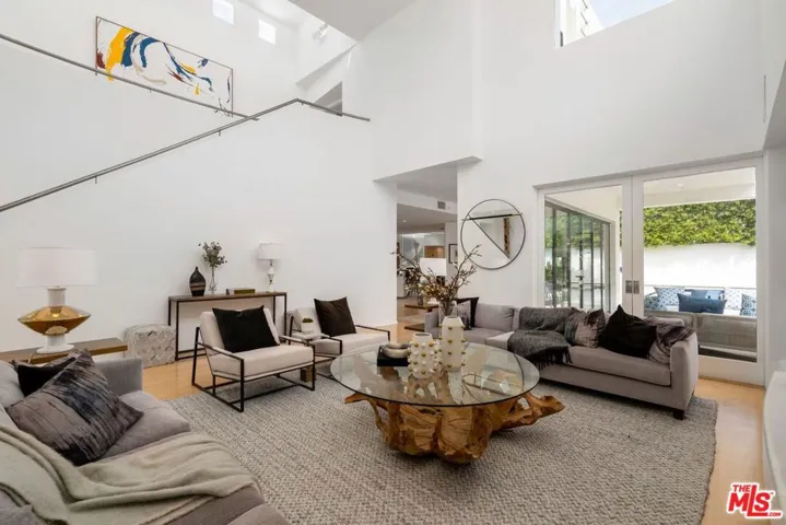 521 20th Street, Santa Monica, California 90402