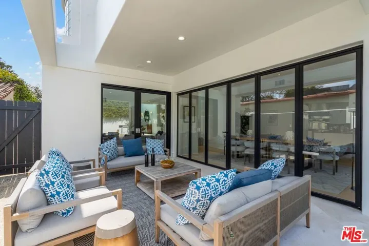 521 20th Street, Santa Monica, California 90402