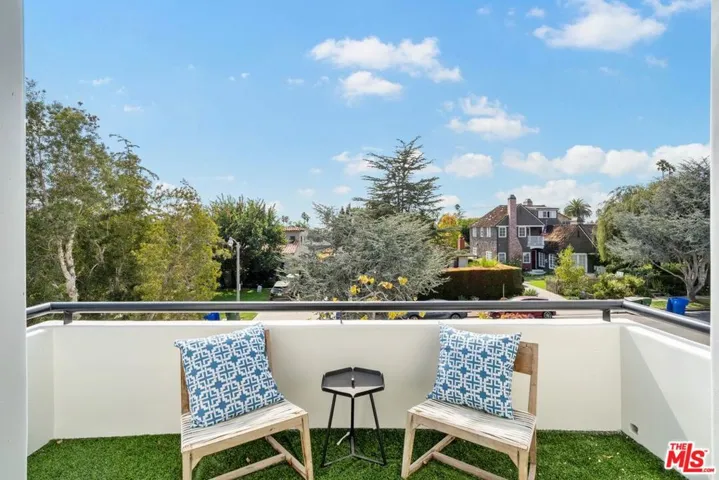 521 20th Street, Santa Monica, California 90402