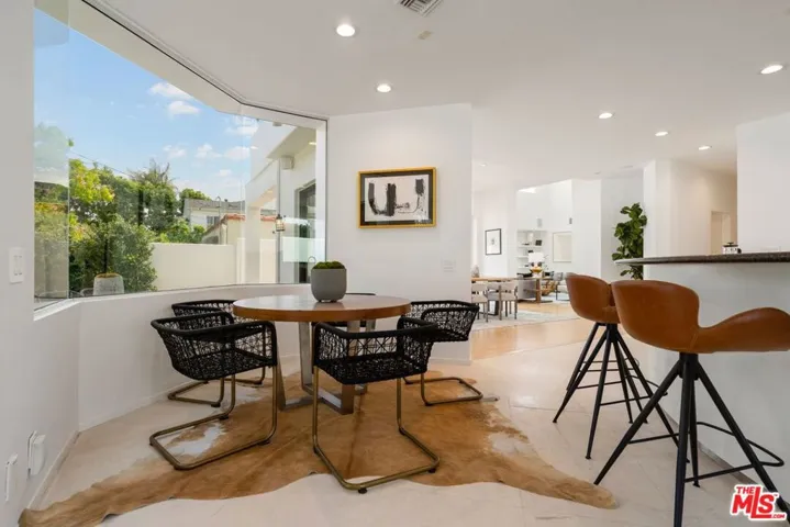 521 20th Street, Santa Monica, California 90402