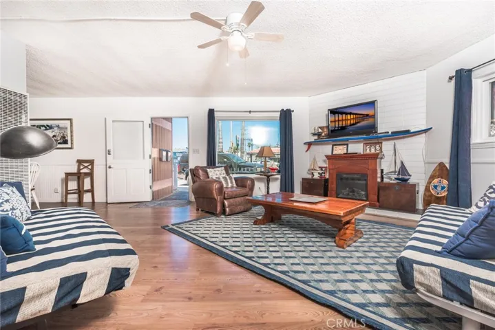 DOWNSTAIRS UNIT
