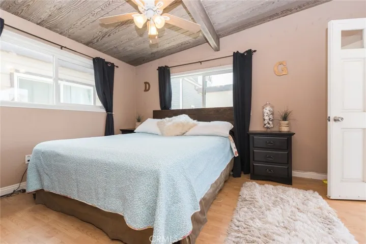 UPSTAIRS UNIT SECON BEDROOM