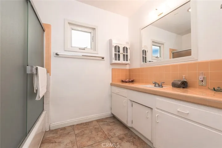 DOWNSTAIRS UNIT