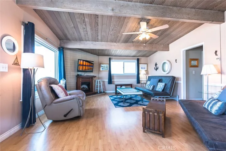 UPSTAIRS UNIT