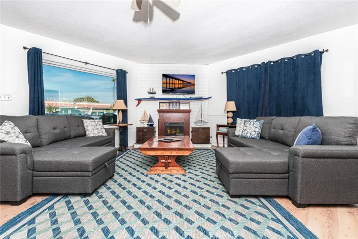 DOWNSTAIRS UNIT