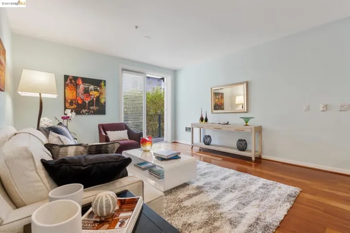 3090 Glascock St 306, Oakland, California 94601