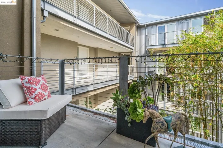 3090 Glascock St 306, Oakland, California 94601