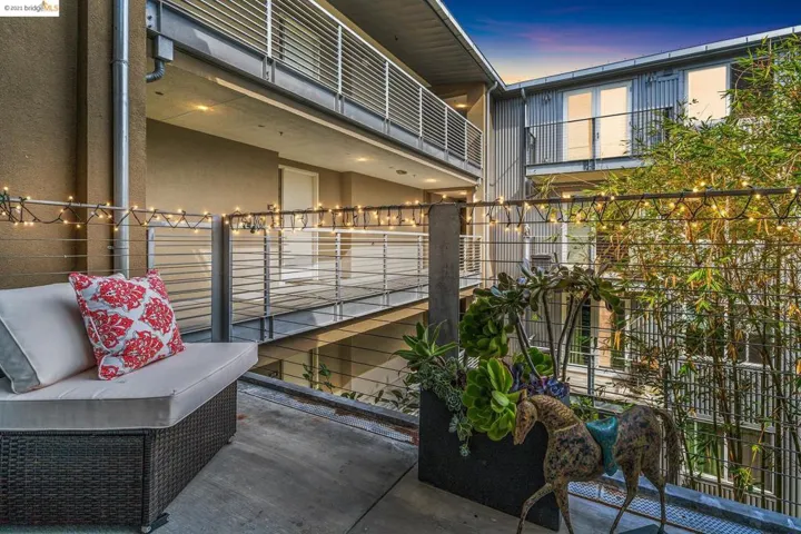 3090 Glascock St 306, Oakland, California 94601