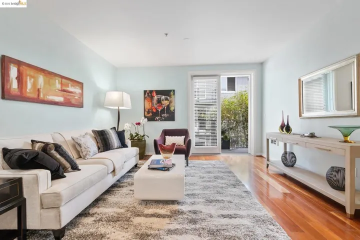 3090 Glascock St 306, Oakland, California 94601