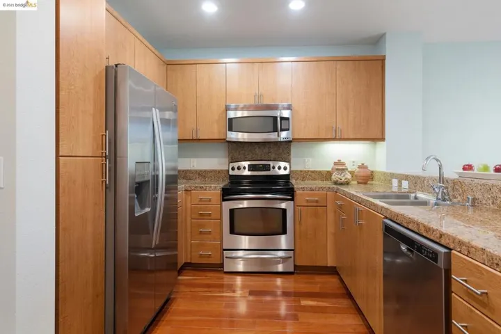 3090 Glascock St 306, Oakland, California 94601
