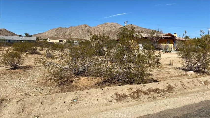 4738 Avenida La Candela, Joshua Tree, California 92252