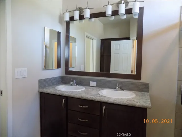 Double Sink