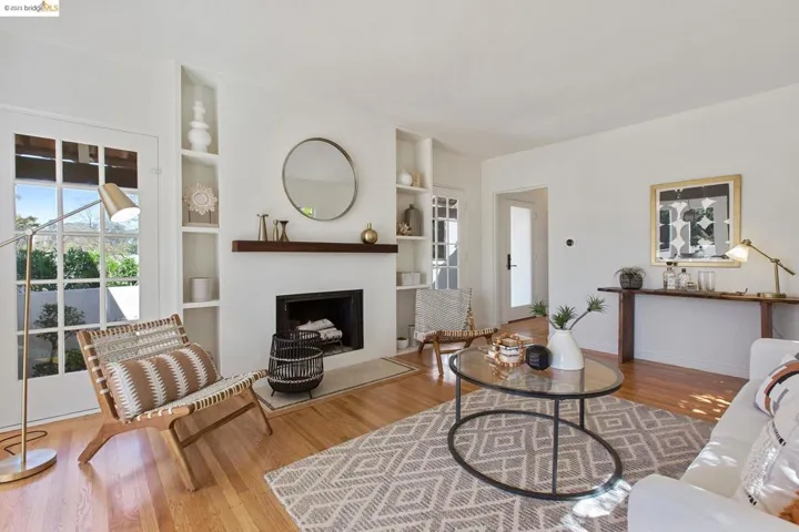 108 Moraga Ave, Piedmont, California 94611