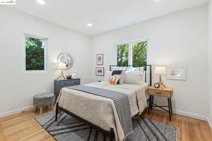 108 Moraga Ave, Piedmont, California 94611