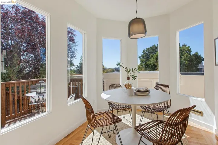 108 Moraga Ave, Piedmont, California 94611
