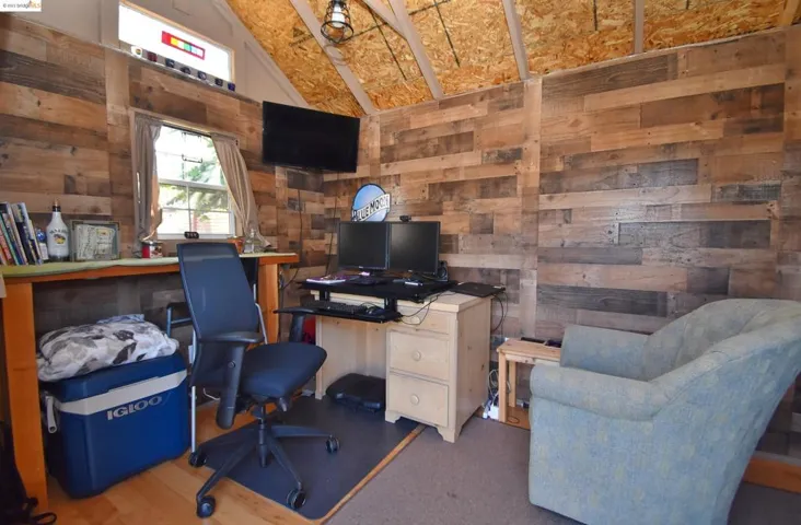 731 Lassen Street, Richmond, California 94805-1444