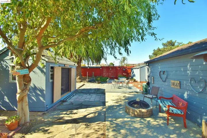 731 Lassen Street, Richmond, California 94805-1444