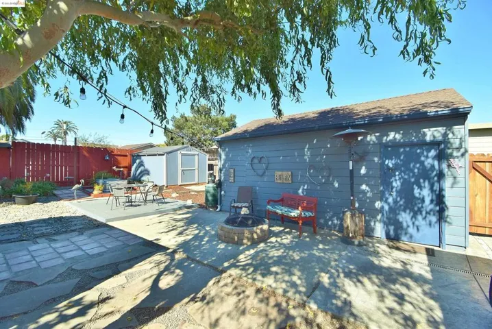 731 Lassen Street, Richmond, California 94805-1444