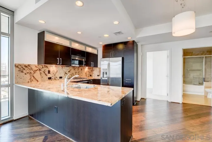 800 The Mark Ln 1109, San Diego, California 92101