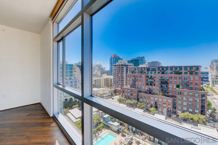 800 The Mark Ln 1109, San Diego, California 92101