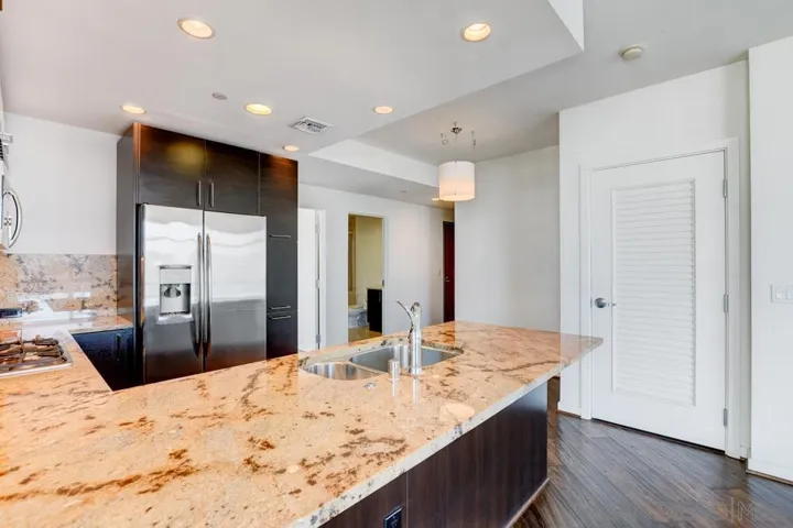 800 The Mark Ln 1109, San Diego, California 92101