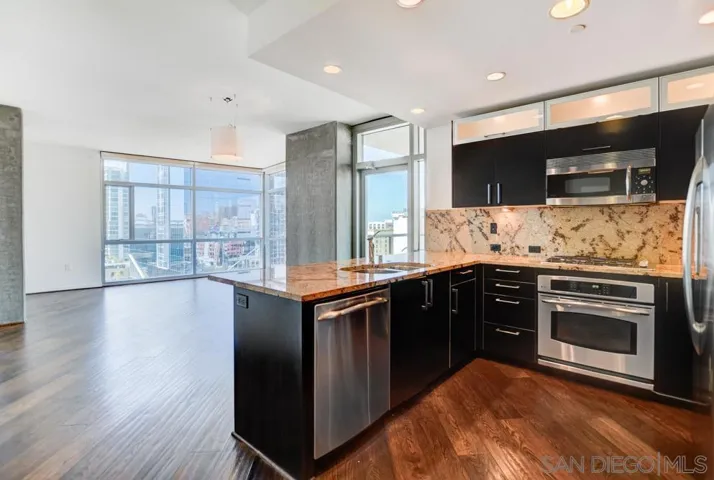 800 The Mark Ln 1109, San Diego, California 92101