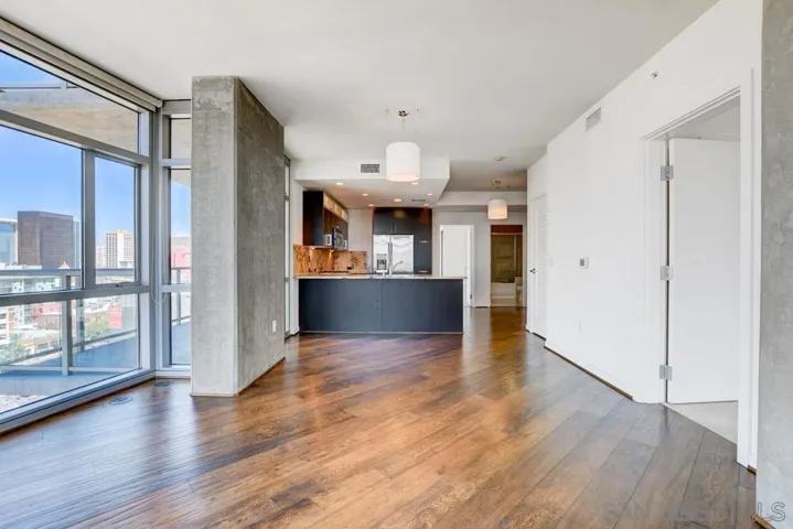 800 The Mark Ln 1109, San Diego, California 92101