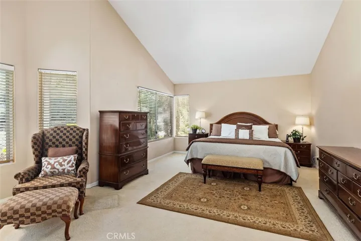 Huge Master bedroom with sitting area