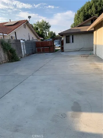 626 W Center Street, Pomona, California 91768