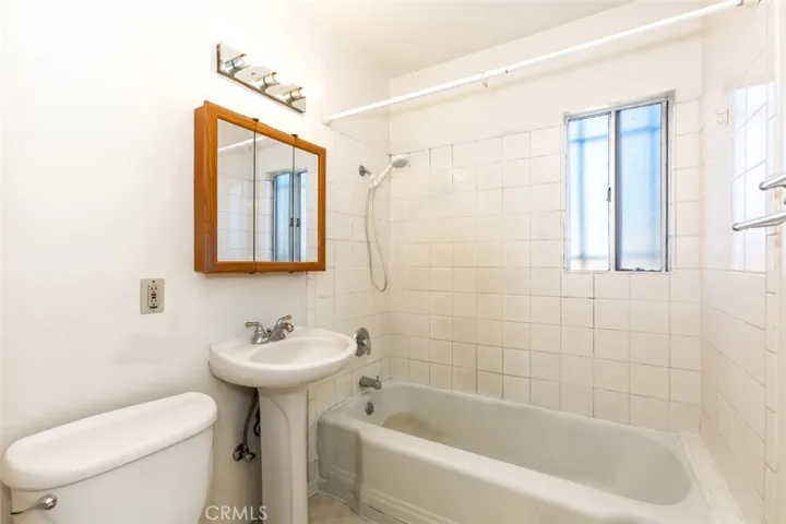 1305 W 161st Street, Gardena, California 90247