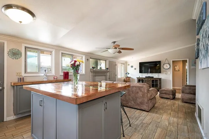 13055 Conley St, Poway, California 92064