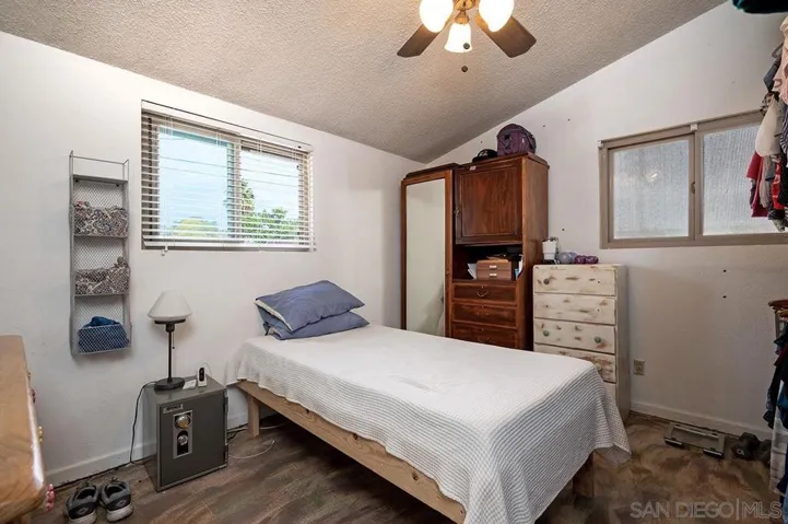 13055 Conley St, Poway, California 92064