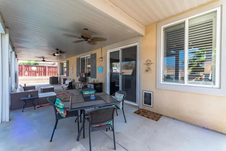 785 Suncup Circle, Hemet, California 92543