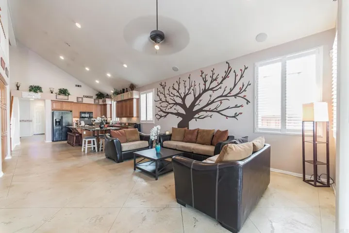 785 Suncup Circle, Hemet, California 92543
