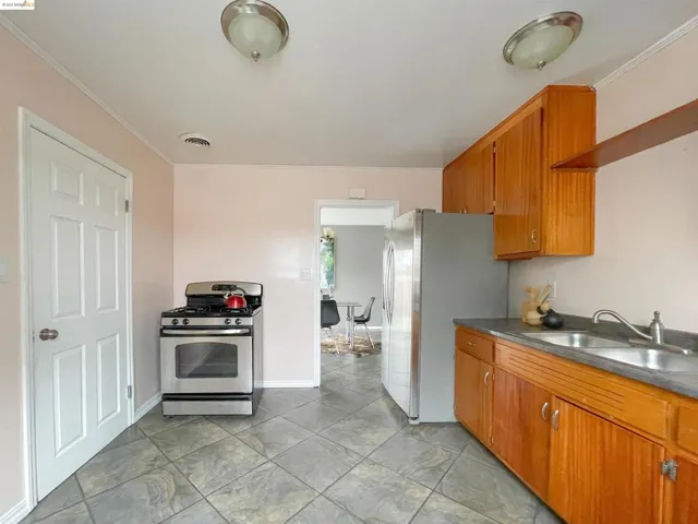 26624 Eldridge Ave, Hayward, California 94544
