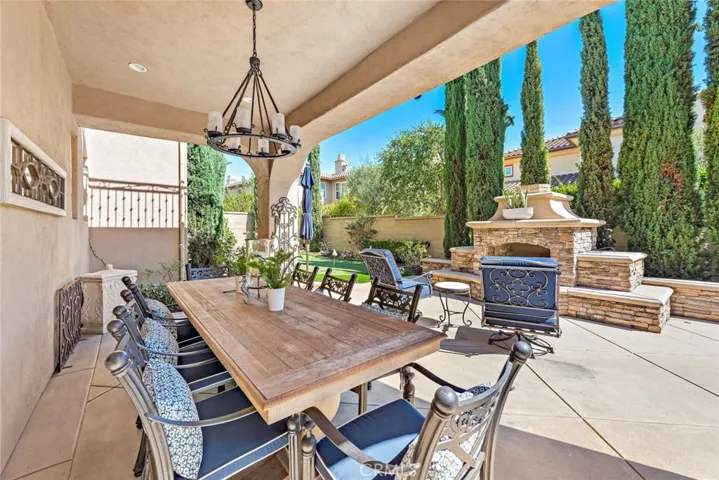 Covered loggia for alfresco dining